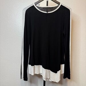 BCBG Maxazria Lesli Asymmetrical Contrast Black and White Top Size Medium
